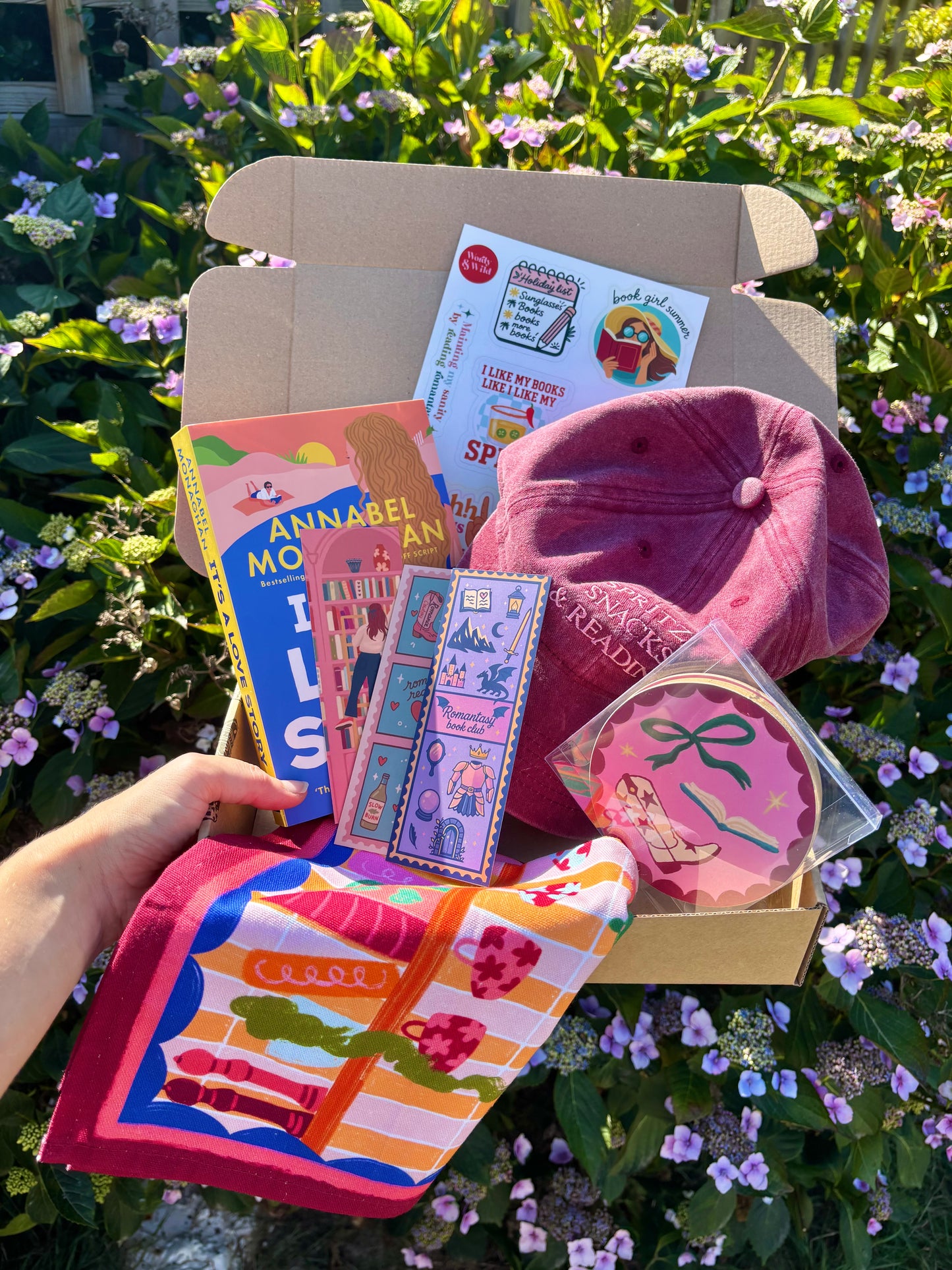 MONTHLY BOOK SUBSCRIPTION SERVICE